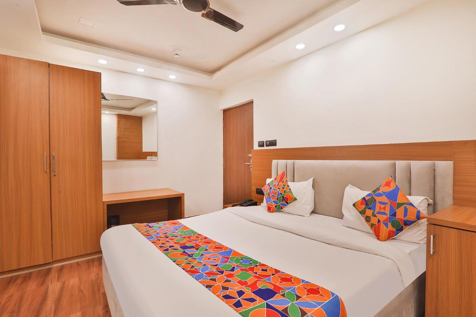 Fabhotel Shaurya Inn Lucknow Buitenkant foto