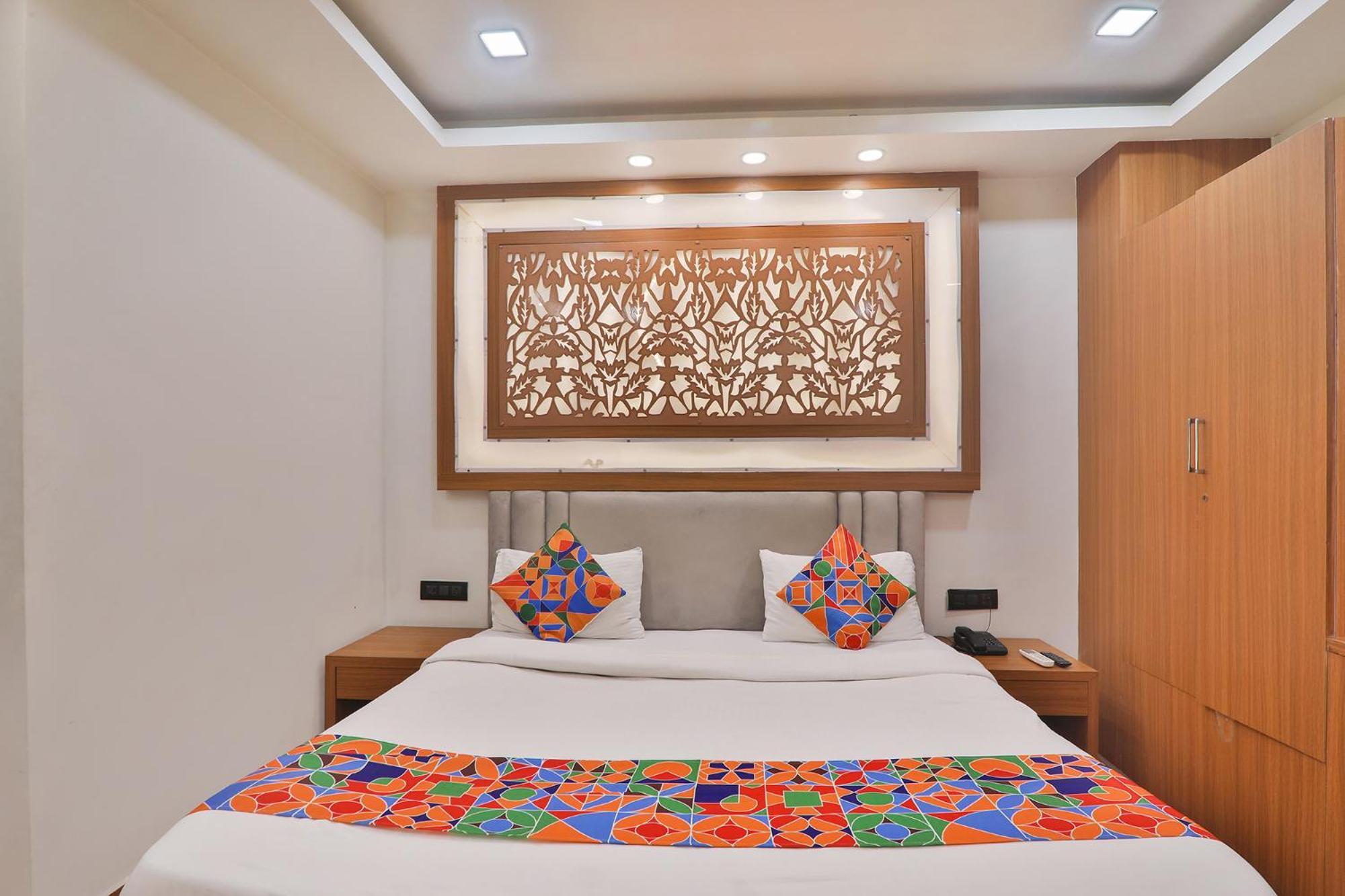 Fabhotel Shaurya Inn Lucknow Buitenkant foto