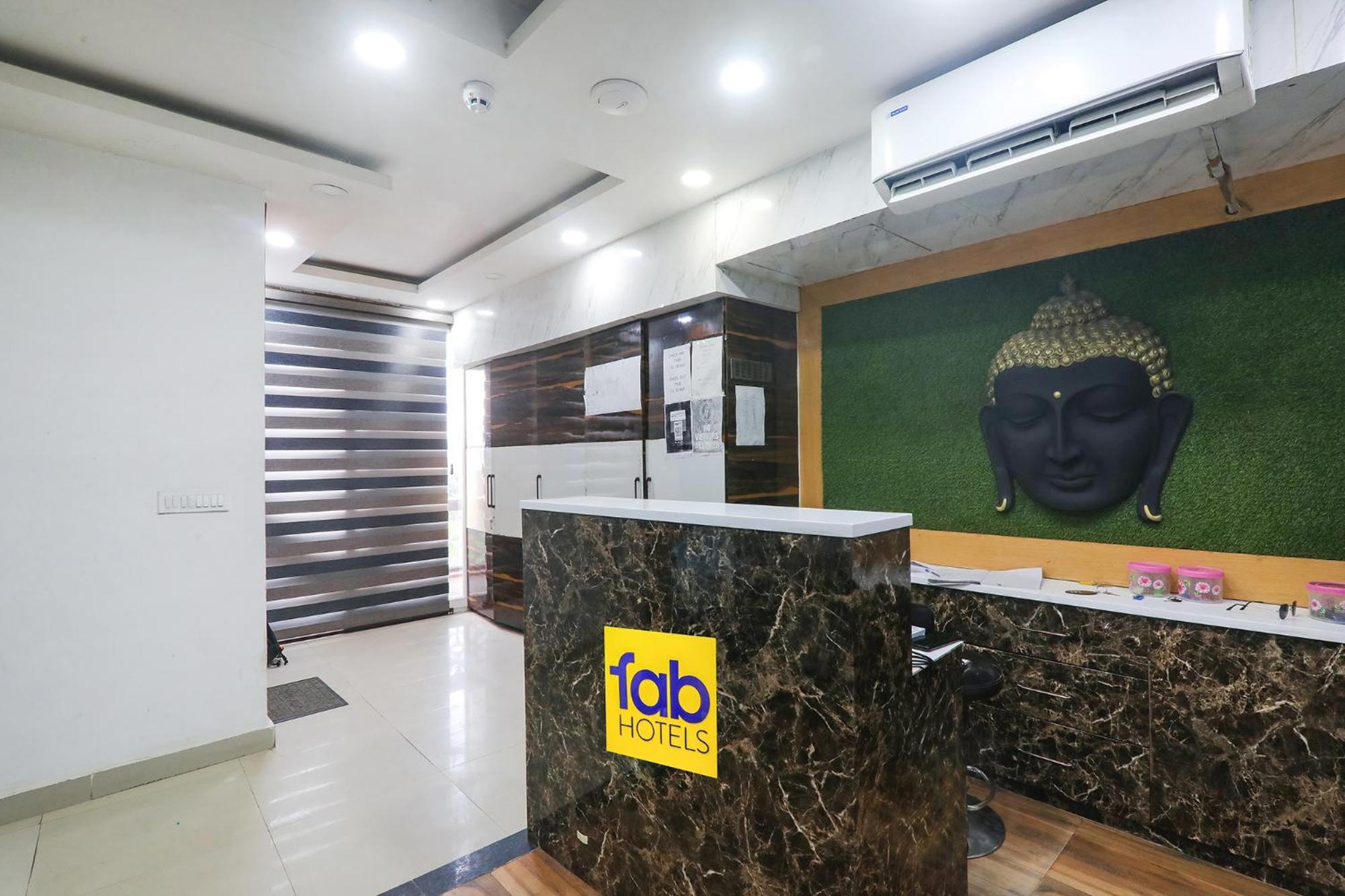 Fabhotel Shaurya Inn Lucknow Buitenkant foto