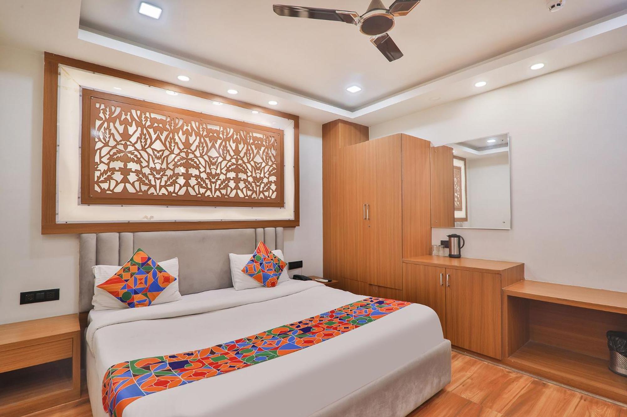 Fabhotel Shaurya Inn Lucknow Buitenkant foto